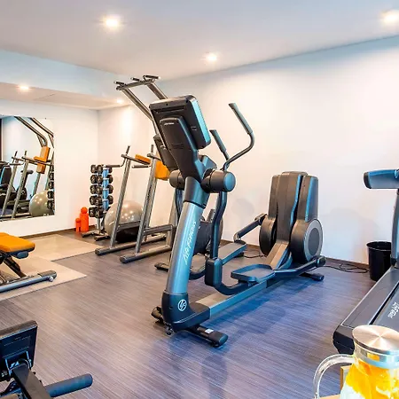 Ibis Styles Hotel 2*