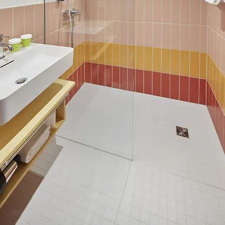 Ibis Styles Hotell 3*